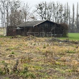 Na predaj krásne slnečné pozemky, 754 m2 a 716 m2, v obci Hrušov, pri obci D.Saliby