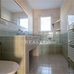 !!!VÝNIMOČNÁ PONUKA!!! Veľkometrážny 4 izbový byt, 130m2, Brezno