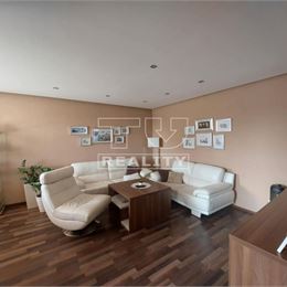 Priestranný 4-izbový byt na Zobore: Skvelá dispozícia, dve lodžie a top lokalita! 98m2
