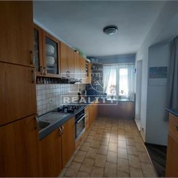 Priestranný 4-izbový byt na Zobore: Skvelá dispozícia, dve lodžie a top lokalita! 98m2