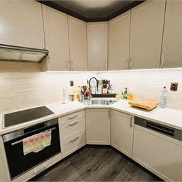 Kompletne zrekonštruovaný 3 izbový byt v Šamoríne v pokojnom prostredí, 77 m².