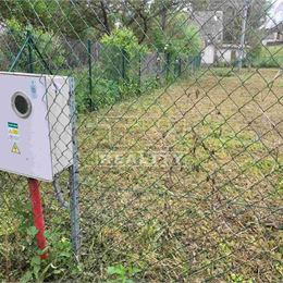 NA PREDAJ STAVEBNÝ POZEMOK V OBCI LUBINA ČASŤ HRNČIAROVE, 640m2