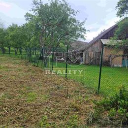 NA PREDAJ STAVEBNÝ POZEMOK V OBCI LUBINA ČASŤ HRNČIAROVE, 640m2