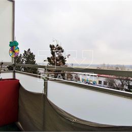 Priestranný 2 izbový byt s balkónom a pivnicou – Skvelá príležitosť blízko Bratislavy!, SVÄTÝ JUR, 71,67 m²