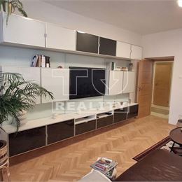 Prenájom dvojizbového bytu s výmerou 60m2 na pešej zóne Bratislava – Staré Mesto