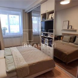 Prenájom dvojizbového bytu s výmerou 60m2 na pešej zóne Bratislava – Staré Mesto