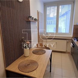 Prenájom dvojizbového bytu s výmerou 60m2 na pešej zóne Bratislava – Staré Mesto