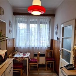 2 izbový rodinný dom s úžitkovou plochou 80 m2 s potenciálom , Bratislava – Trnávka