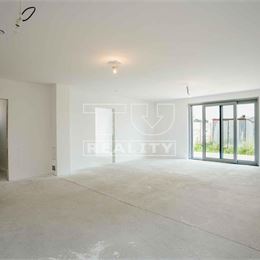 TUreality ponúka na predaj SKOLAUDOVANÝ 4 - izbový rodinný dom (bungalov) - 118 m² v obci Hviezdoslavov na