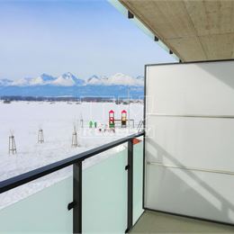 Na predaj 1-izbový byt s balkónom a parkovacím miestom v novostavbe, Poprad, 27,60 m2
