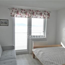 Na predaj 1-izbový byt s balkónom a parkovacím miestom v novostavbe, Poprad, 27,60 m2