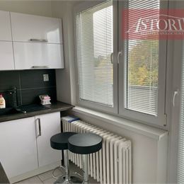 REZERVOVANÝ - 3 izbový byt vo výbornej lokalite - Martin Jahodníky so zariadením