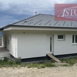 PREDAJ Dokončená novostavba rodinného domu v Necpaloch