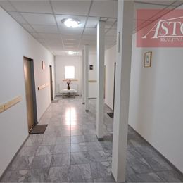 Kancelária na prenájom - 295€ - Vrútky (M.R.Štefánika)