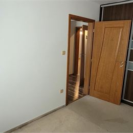 Predaj pekný 2 izbový tehlový byt blízko centra