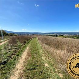 Predaj pozemku 11 115 m2, Zvolen - Sarvaška