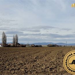 Investičný pozemok na predaj 51 028 m2 – obec Cífer