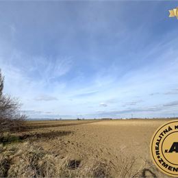 Investičný pozemok na predaj 51 028 m2 – obec Cífer