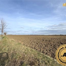 Investičný pozemok na predaj 51 028 m2 – obec Cífer