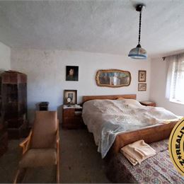 Rodinný dom na predaj s pozemkom 1549 m2, Lovinobaňa