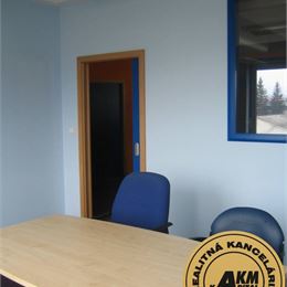 Prenájom reprezentatívnych kancelárskych priestorov, 166 m2, Zvolen