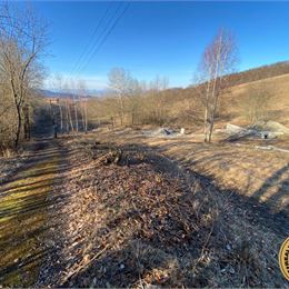 Na predaj Stavebný pozemok 3.350 m2 obec Klokoč - Detva