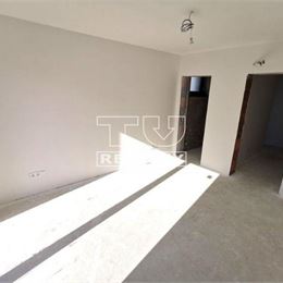 Rezervovaný -4 iz.RD Galanta, 100 m2,na pozemku 300 m2