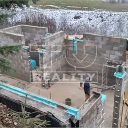 DVE ROZOSTAVANÉ BUDOVY,LYŽIARSKY VLEK,MÝTO POD ĎUMBIEROM,800m2