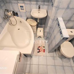 2- IZBOVÝ BYT PIEŠŤANY 46m2