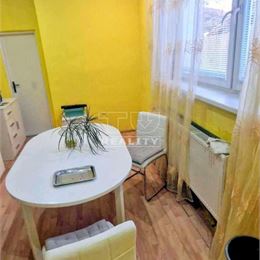 Na PREDAJ rodinný dom /300m2/ v intraviláne mesta Lučenec.