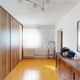 REZERVOVANÉ - Veľký 5 izbový dom v Bratislave - Trnávka- Koperníkova ulica - 196m²