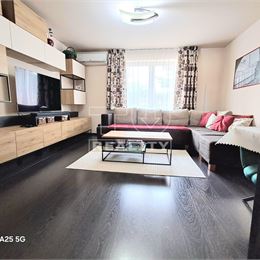 TOP PONUKA 3-IZBOVÝ BYT HLOHOVEC 77m2