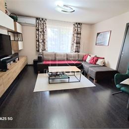 TOP PONUKA 3-IZBOVÝ BYT HLOHOVEC 77m2