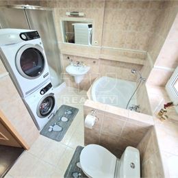 TOP PONUKA 3-IZBOVÝ BYT HLOHOVEC 77m2