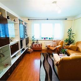 REZERVOVANÉ-2-IZBOVÝ BYT,PÔVODNÝ STAV,LOGGIA,DEVÍNSKA NOVÁ VES,48m2