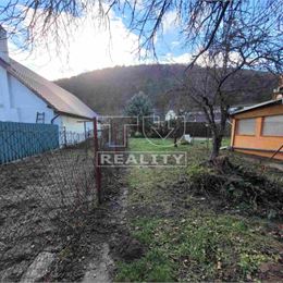 REZERVOVANÝ RODINNÝ DOM 90m2 NA POZEMKU 741m2, BZINCE POD JAVORINOU