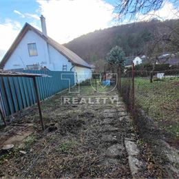 REZERVOVANÝ RODINNÝ DOM 90m2 NA POZEMKU 741m2, BZINCE POD JAVORINOU