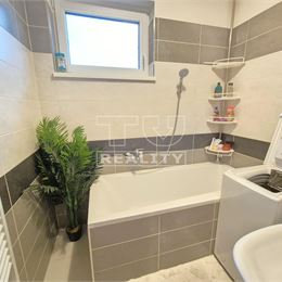Na predaj bungalov v obci Skýcov s pozemkomm 400 m2