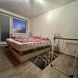 Slnečný 4-izbový byt v obľúbenej časti Podunajských Biskupíc, 95 m2