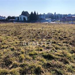 VYNIKAJÚCI stavebný POZEMOK určený pre okamžitú výstavbu rodinného domu, MODRA, 900 m2