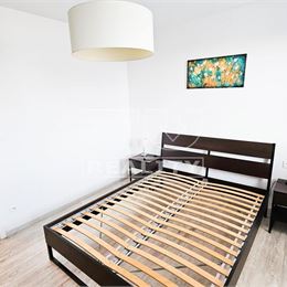 Prenájom 2 izbového bytu s parkovacím miestom v garáži, Nedbalova ul. Nitra