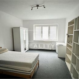 Na prenájom rodinný dom - Martin Centrum