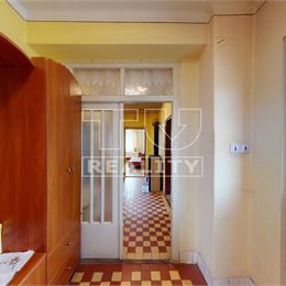 REZERVOVANÝ! 3 izbový rodinný dom v obci Čab pri Nitre s pozemkom o výmere 1452 m2