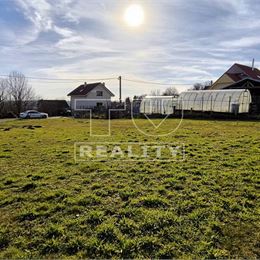 Stavebný pozemok v tichej časti obce Častá – Ideálna príležitosť pre váš nový domov! 601 m²