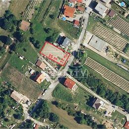 Stavebný pozemok v tichej časti obce Častá – Ideálna príležitosť pre váš nový domov! 601 m²