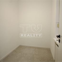 3-IZBOVÝ BYT,KOMPLETNÁ REKONŠTRUKCIA,BALKÓN,STARÉ MESTO,70m2