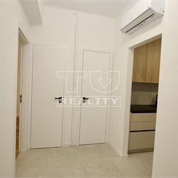 3-IZBOVÝ BYT,KOMPLETNÁ REKONŠTRUKCIA,BALKÓN,STARÉ MESTO,70m2