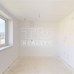 NA PREDAJ PRIESTRANNÝ 2IZBOVÝ BYT S BALKÓNOM, 65m2, ŠAMORÍN - ŠÁMOT