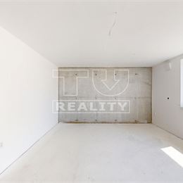 NA PREDAJ BYT 4 SO ZÁHRADOU, 143m2, ŠAMORÍN - ŠÁMOT
