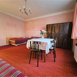 ZNÍŽENA CENA. Na predaj rodinný dom v obci Topoľčianky, pozemok 700 m2